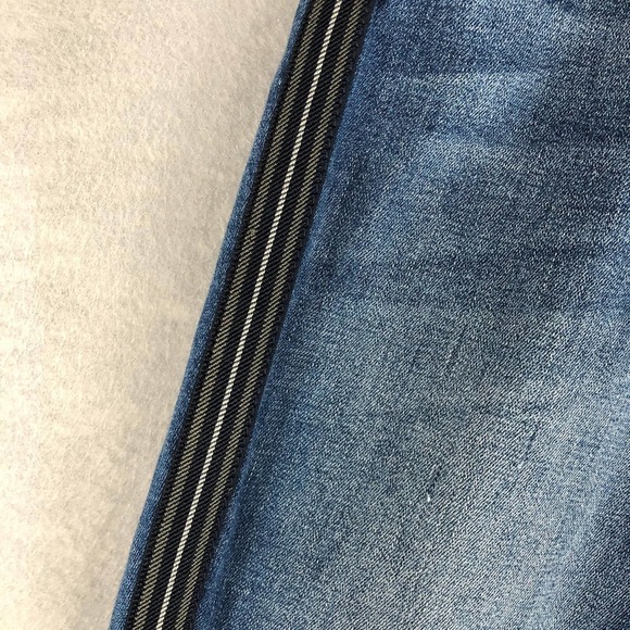 BP. 5-Pocket Distressed Mid-Rise Skinny Jeans Size 26 - Picture 2 of 7